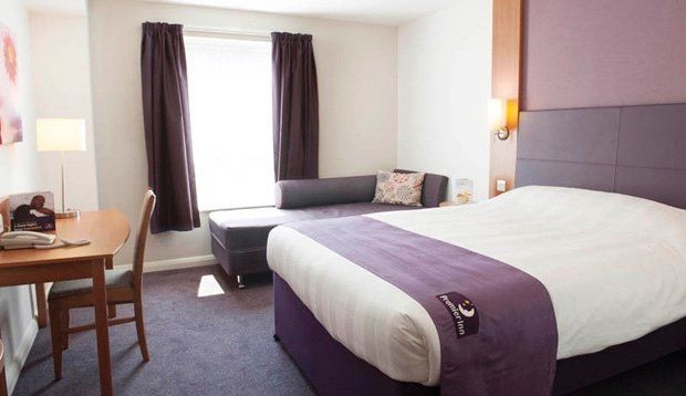 Premier Inn Guildford North - A3 Kültér fotó